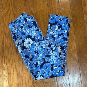 Old Navy Blue and White Floral Pixie High Rise Pants